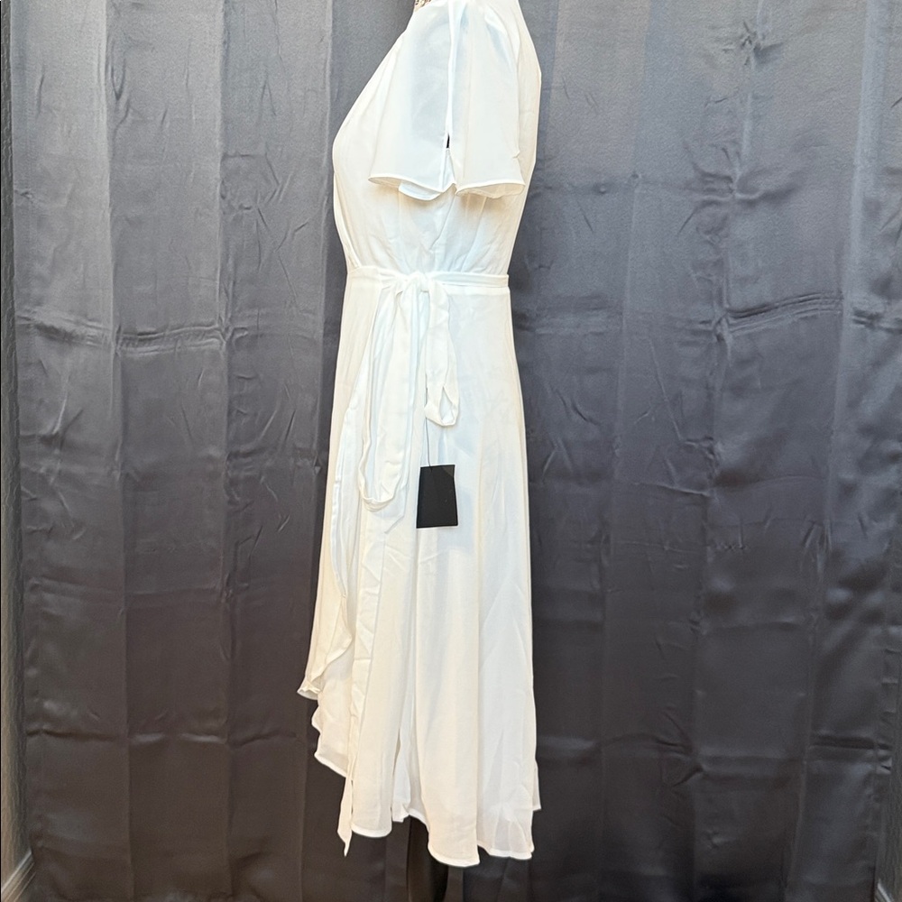 LULUS BRAND NEW Elegant White Wrap Dress - Picture 5 of 7